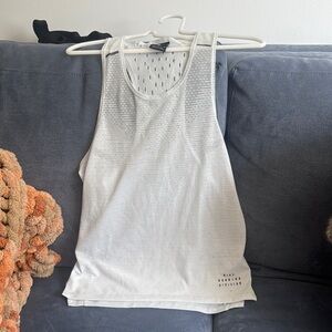 Nike Run Division Adapt Running Tank Singlet Platinum Size Small